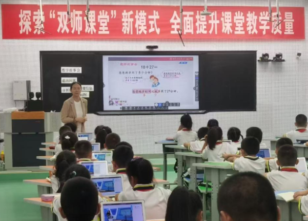 经历智慧的碰撞正是一种相互启示点燃火焰的沟通学习 经历智慧的碰撞正是一种相互启示点燃火焰的沟通学习