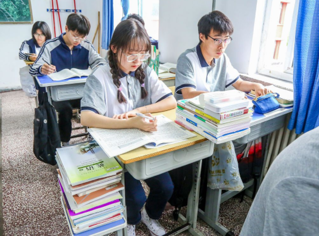 高水平校园职业安排“三组长”制围绕教育要害要素进行体系变革 高水平校园职业安排“三组长”制围绕教育要害要素进行体系变革