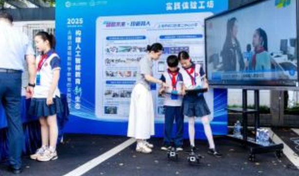 教育实践中积累了丰厚经历也催生了许多可落地可体会的成果